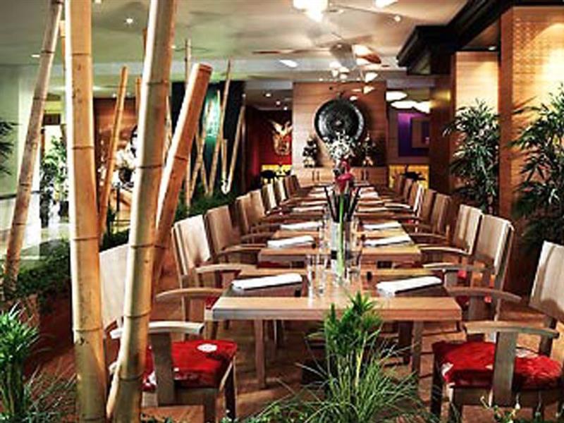 Renaissance Zurich Hotel Opfikon-Glattbrugg Екстериор снимка
