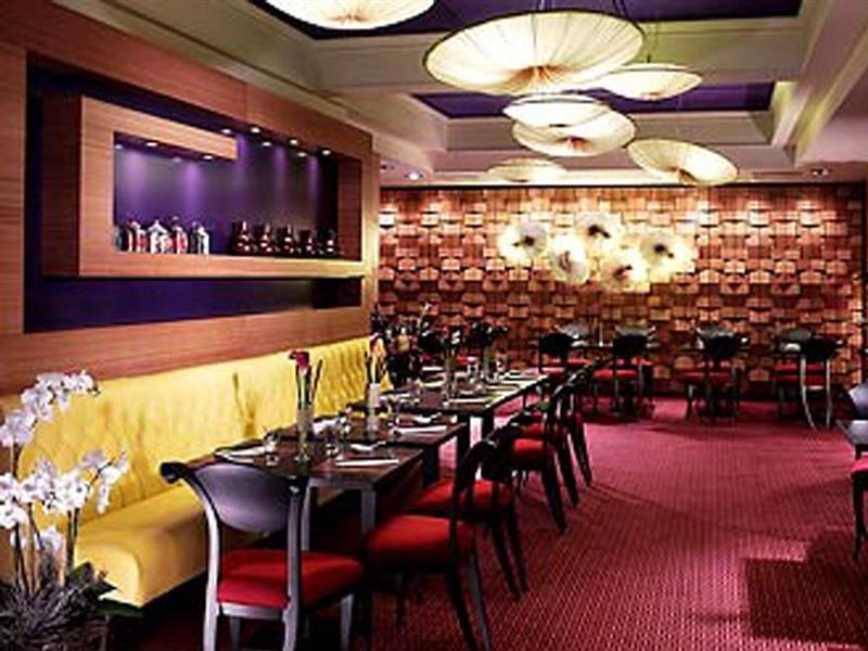 Renaissance Zurich Hotel Opfikon-Glattbrugg Ресторант снимка