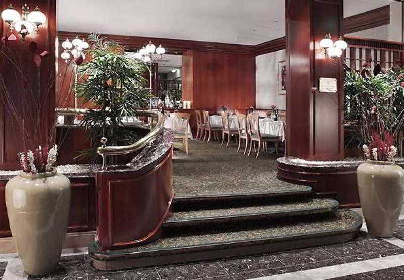 Renaissance Zurich Hotel Opfikon-Glattbrugg Ресторант снимка